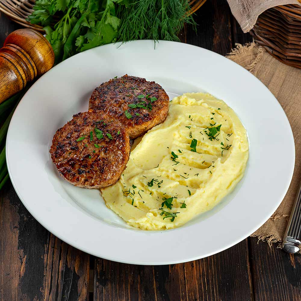 Мясные котлеты с картофельным пюре